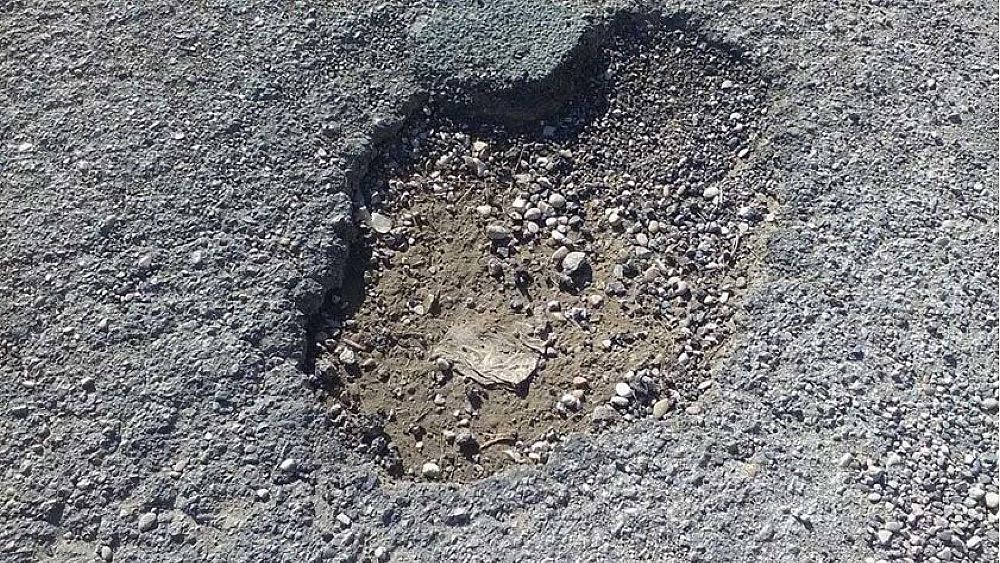 16022017 buche manto stradale