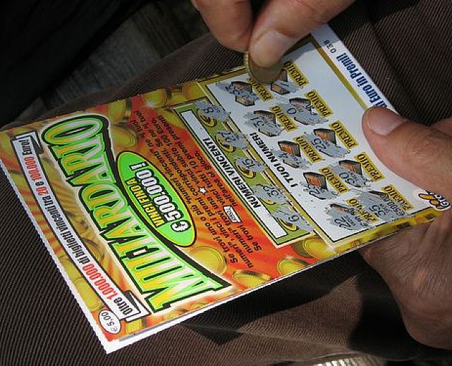 16042014 gratta e vinci