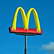 Avvisi foto - 16042026 mcdonald s logo cielo