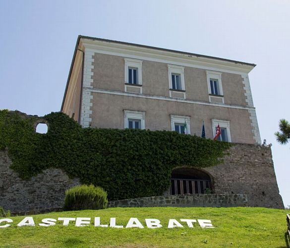 16052018 CASTELLO DELL ABATE CASTELLABATE BORGO