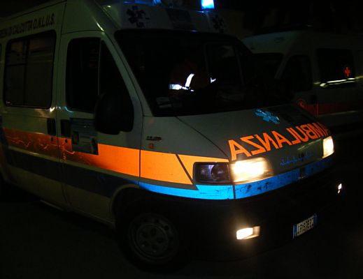 16062015 ambulanza notte