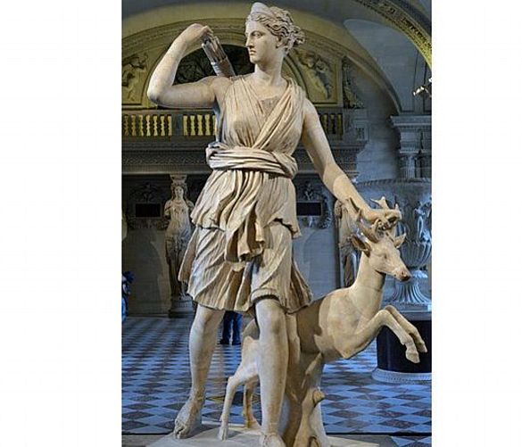 Marisa-Russo foto - 16072022 diana statua