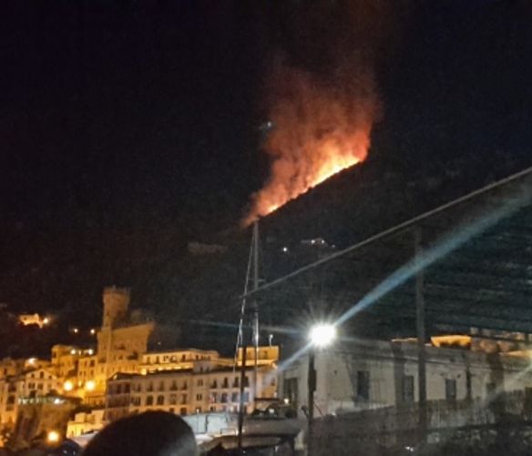 16082016 incendio arechi