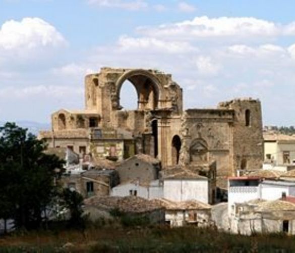 Marisa-Russo foto - 16082018 libro giallo castellabate