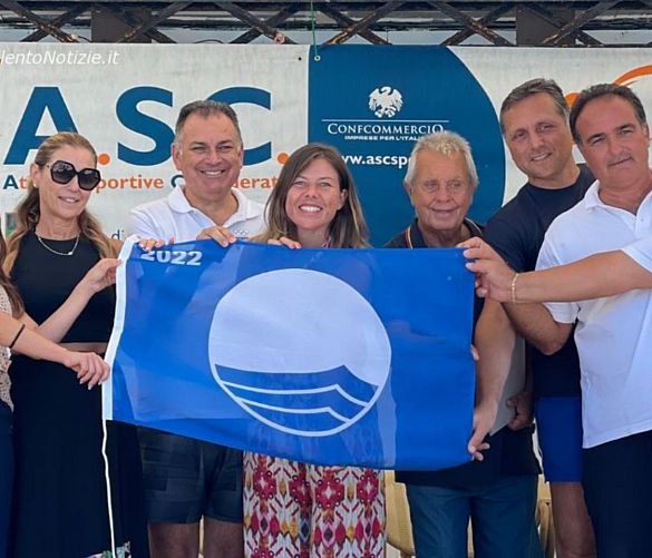 16082022 la consegna della bandiera blu