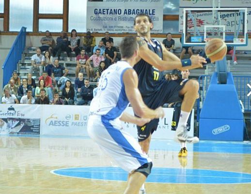 16102015 bcc basket foto archivio