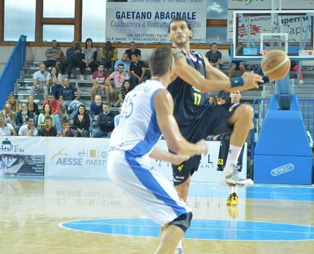 16102015 bcc basket foto archivio