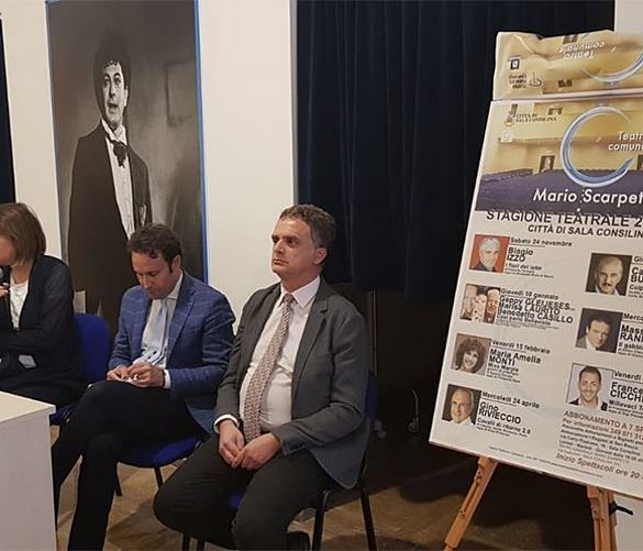 16102018 CONFERENZA STAMPA TEATRO SALA CONSILINA 1