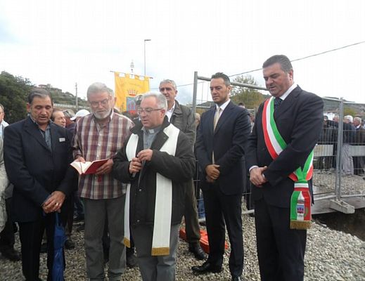 16112014 alfieri area mercato 02