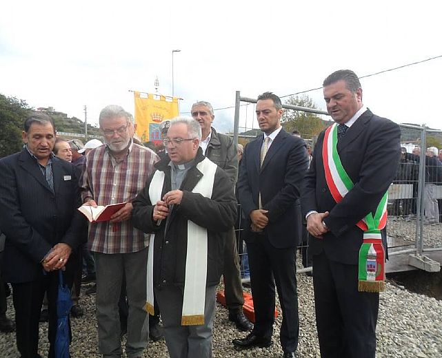 16112014 alfieri area mercato 02