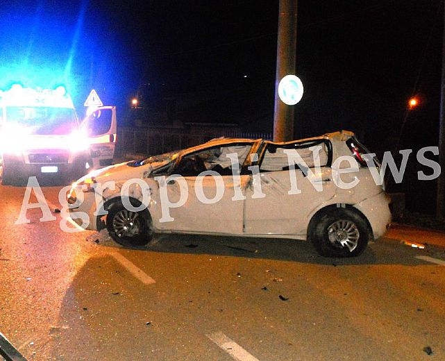 17012015 incidente auto trentova