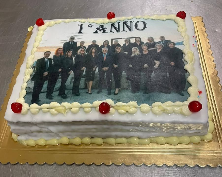 torta festa 1 anno coro acciaroli