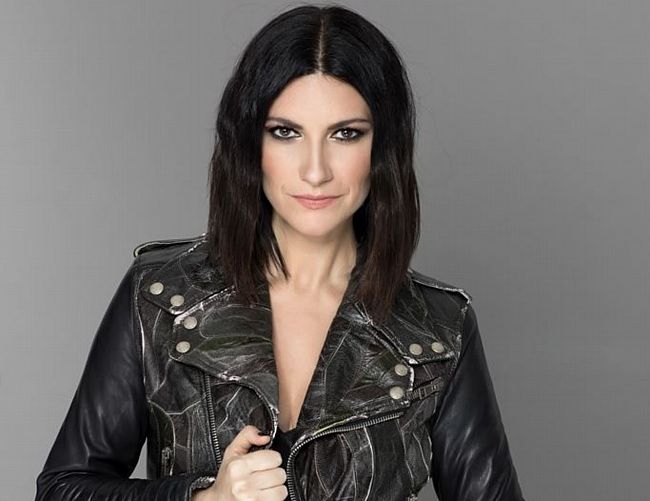 17042018 Laura Pausini foto di Julian Hargreaves