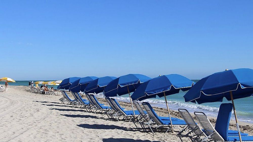 17042020 ombrelloni spiaggia 17042020 ombrelloni spiaggia