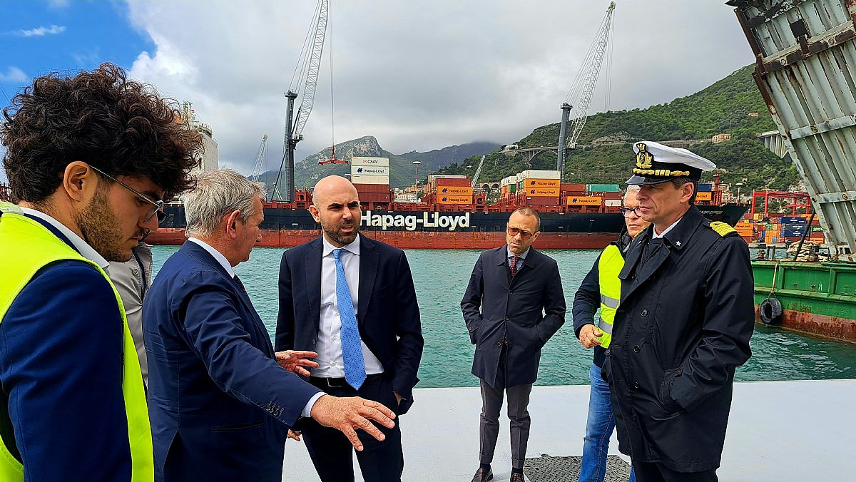 17042025 ferrante al porto di salerno 17042025 ferrante al porto di salerno