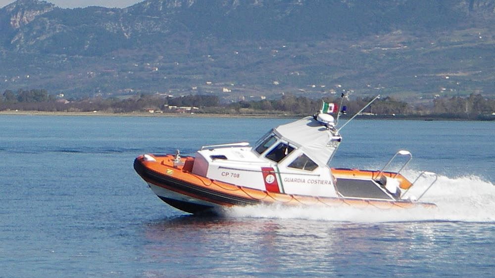17052017 guardia costiera in mare