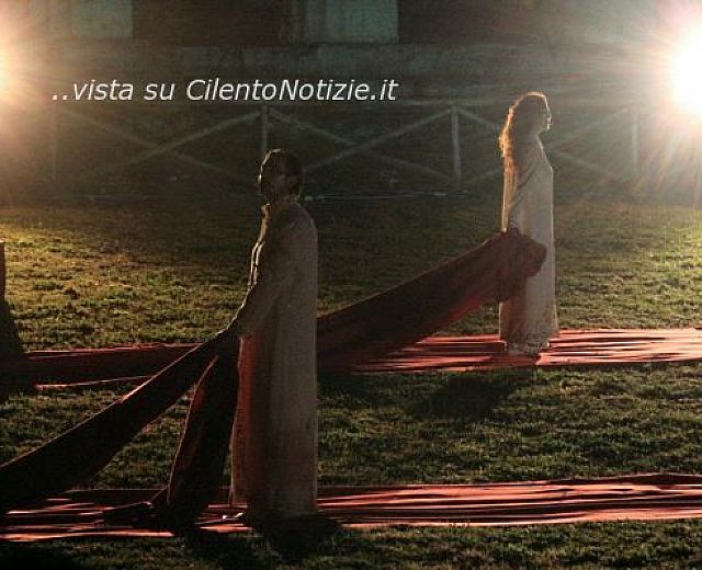 17062014 paestum antico teatro