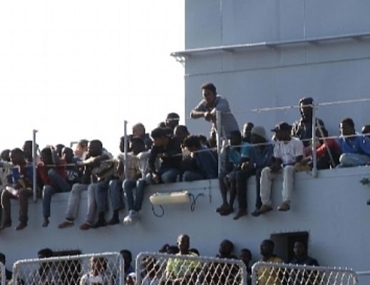 17082014 nave migranti
