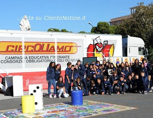 17102012 Gioco dell olio in piazza