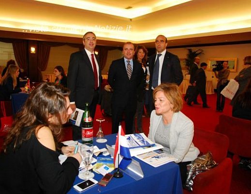 17112012 Iannone buyers