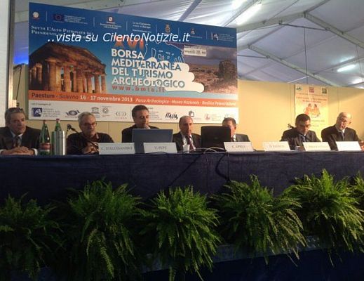 17112013 tavolo relatori