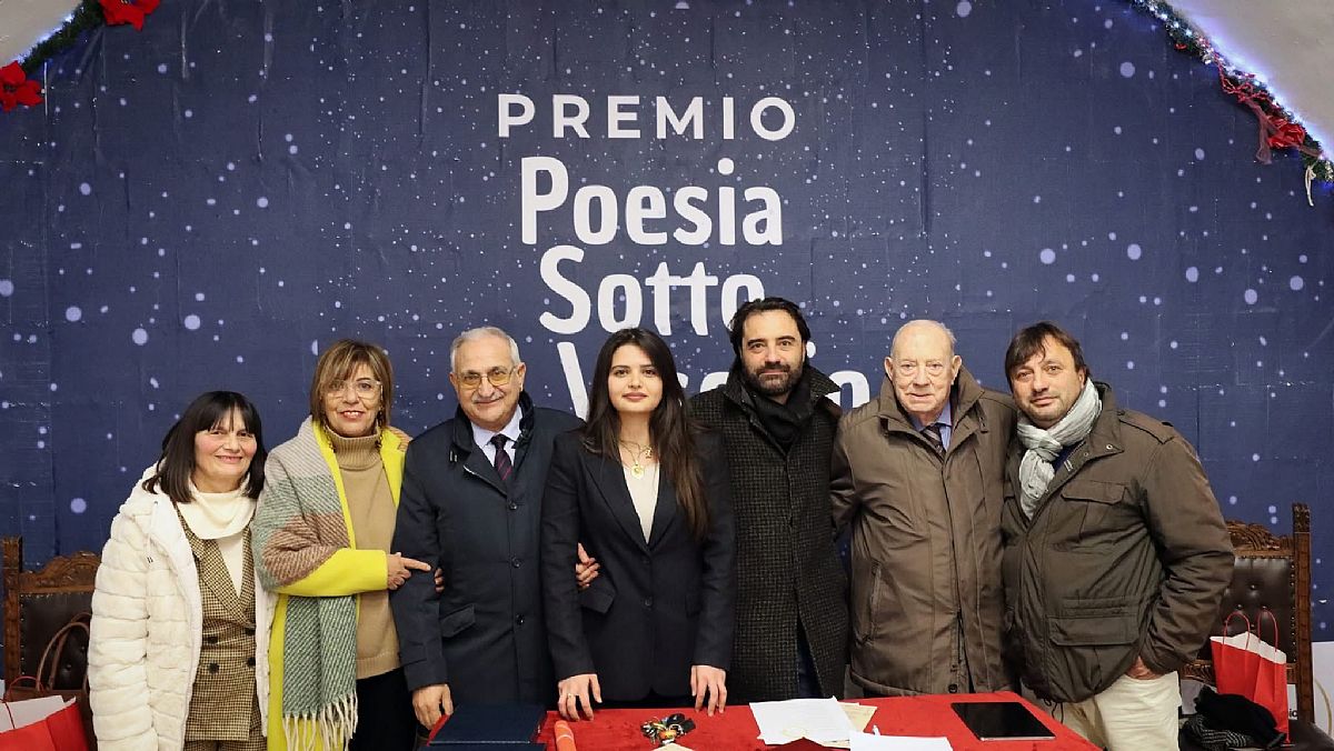17112025 cicerale poesia sotto il vischio