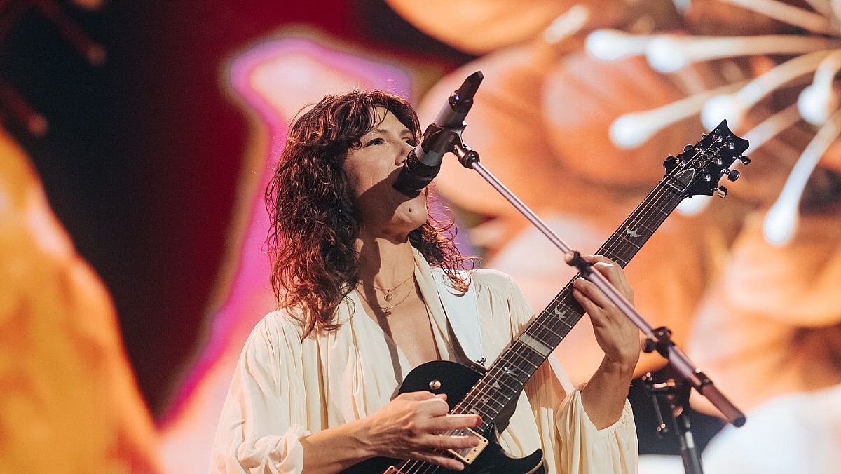 17112025 elisa foto live photo giulia parmigiani 2