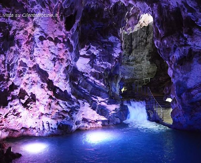 17122015 teatro grotte di pertosa