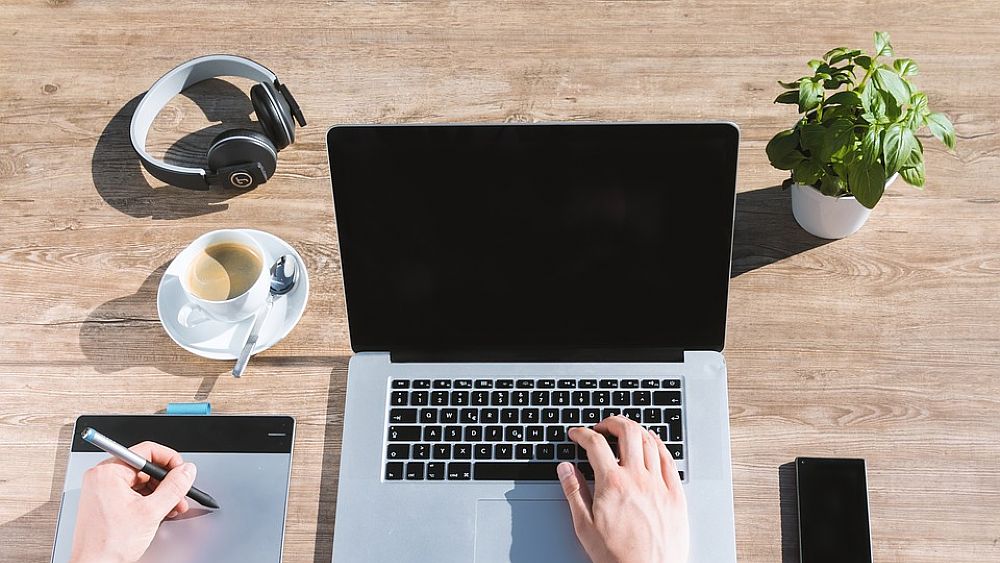 17122018 professionista al pc