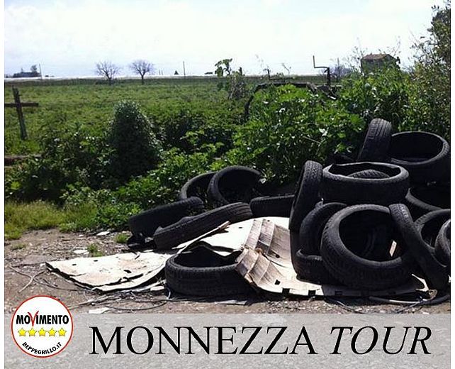 18022015 monnezza tour m5s