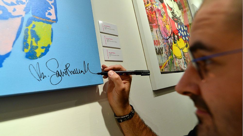 18022018 mr savethewall