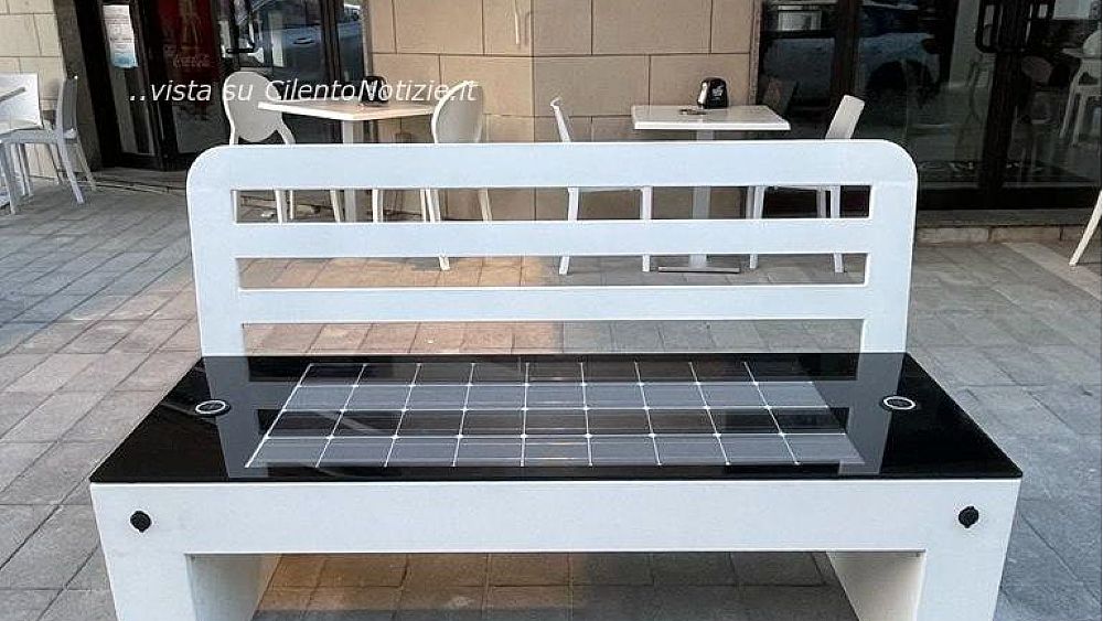 18042022 panchina smart salerno