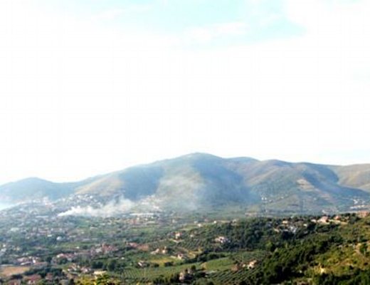 Marisa-Russo foto - 18062013 panorama zona lago castellabate