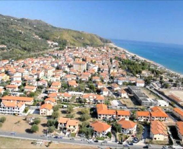 18062015 ascea centro