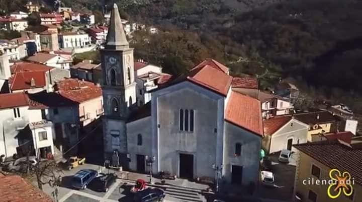 casaletto spartano dal drone