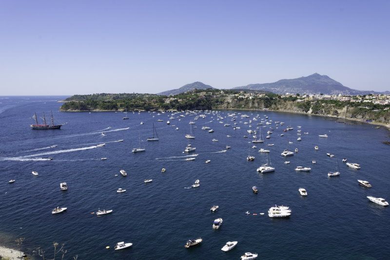 Procida con NAve Palinuro