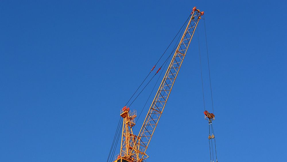 18072016 gru costruzioni