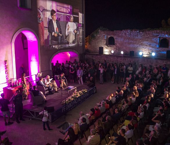 18072018 FOTO PREMIO PIO ALFERANO AL CASTELLO DELL'ABATE CASTELLABATE (1)