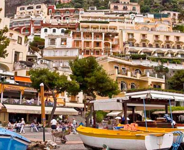 18092013 Positano Beach Piazza