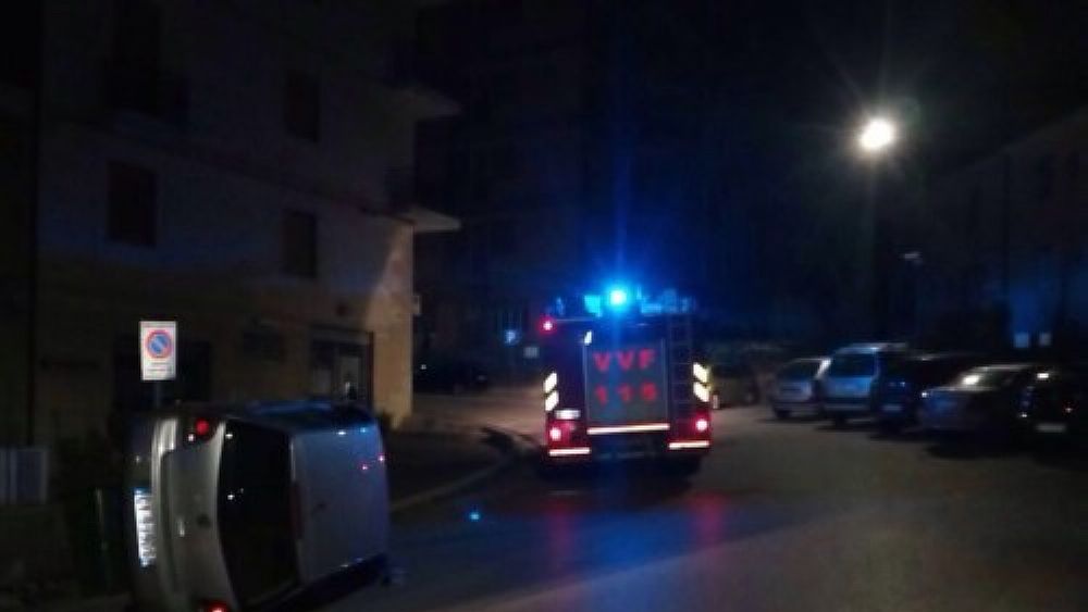 18092017 auto ribaltata