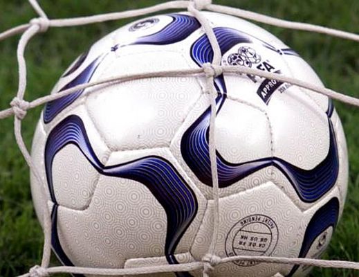 18102014 pallone calcio in rete