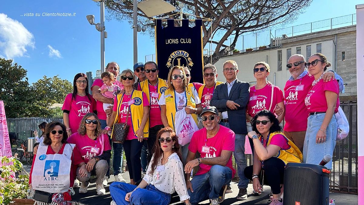 18112024 camminata in rosa