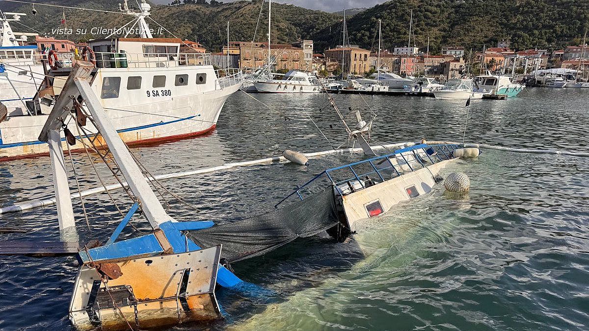 18112025 motopeschereccio internazionale di vassallo affondato