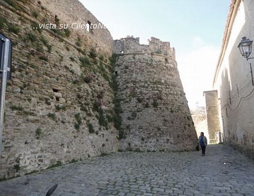 Marisa-Russo foto - 18122013 castello di castellabate