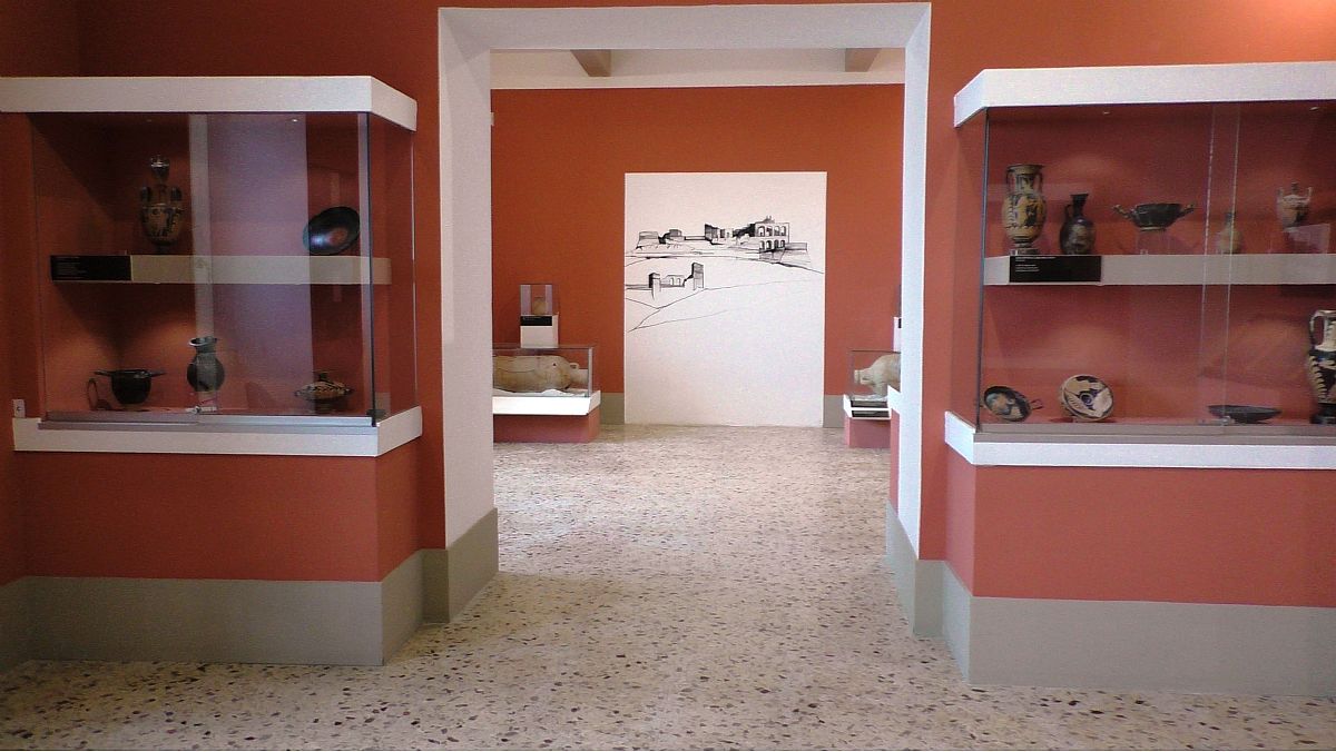 18122025 sezione archeologica palazzo civico delle arti di agropoli