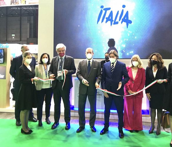19012022 foto taglio nastro fitur 2022