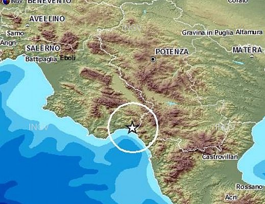 19022013 terremoto golfo di policastro