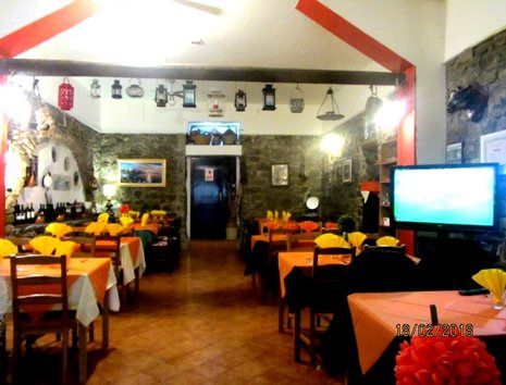 camino decorato castellabate