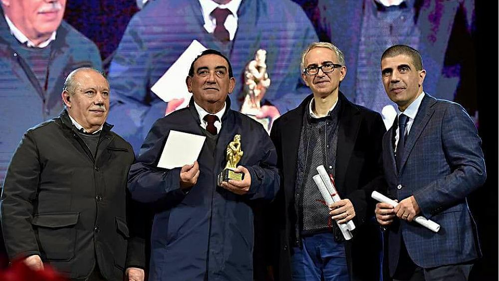 19032019 Fasano con il prestigioso Premio ricevuto a Lecce 19032019 Fasano con il prestigioso Premio ricevuto a Lecce