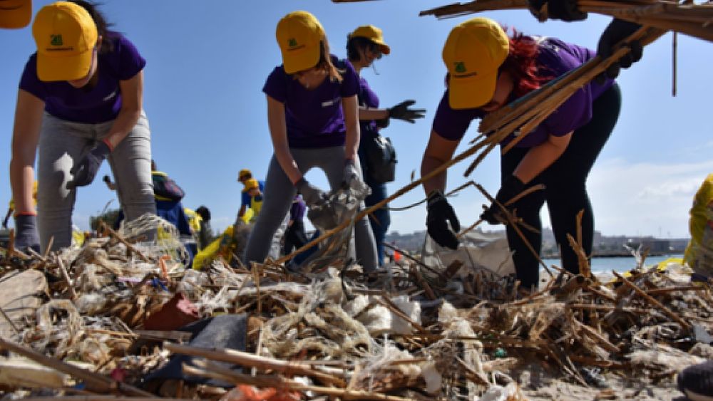 19042018 rifiuti spiagge beach litter